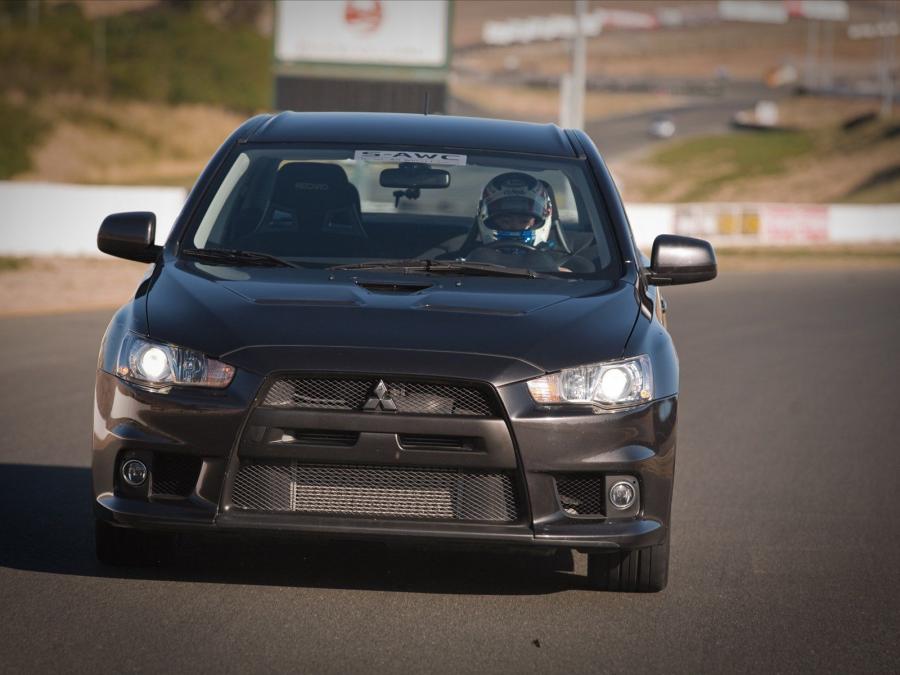  Mitsubishi Lancer Evolution X SE 2009 года  (US) (фото 1 из 11)